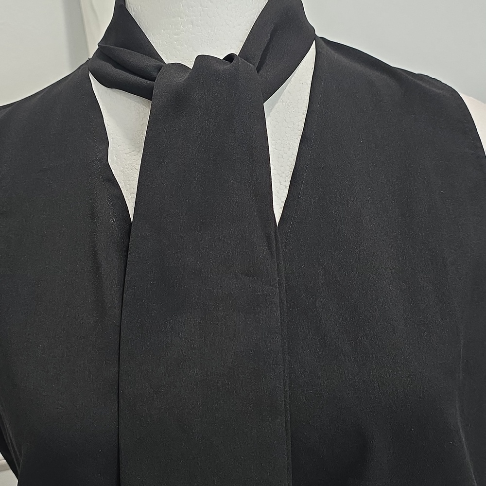 Haute Hippie Women’s Black Sleeveless Wrap Tie-Neck Top - Picture 2 of 9